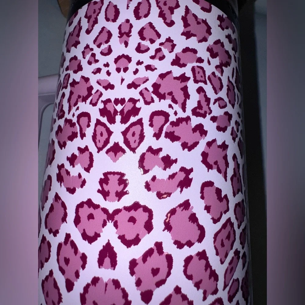 Hello Kitty Stanley Pink Leopard Print Flowstate Tumbler 40 oz. - Picture 8 of 9